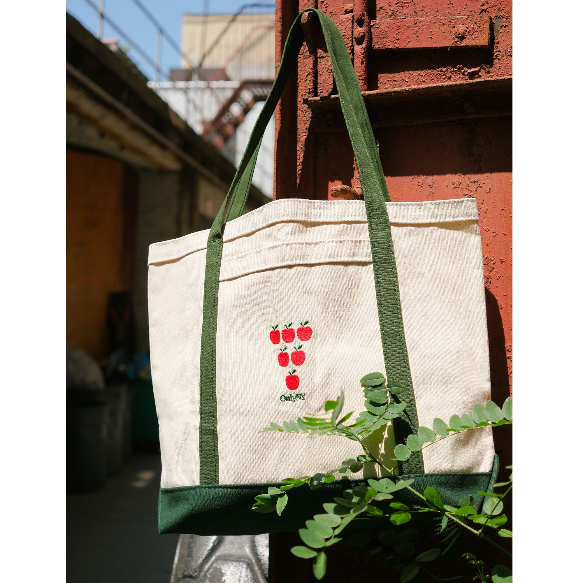 Lil' Apple Stack Heavyweight Tote Bag – Only NY